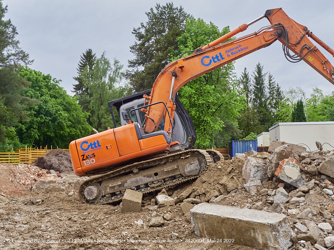 24.05.2022 - Baustelle am Haus für Kinder in Neuperlach